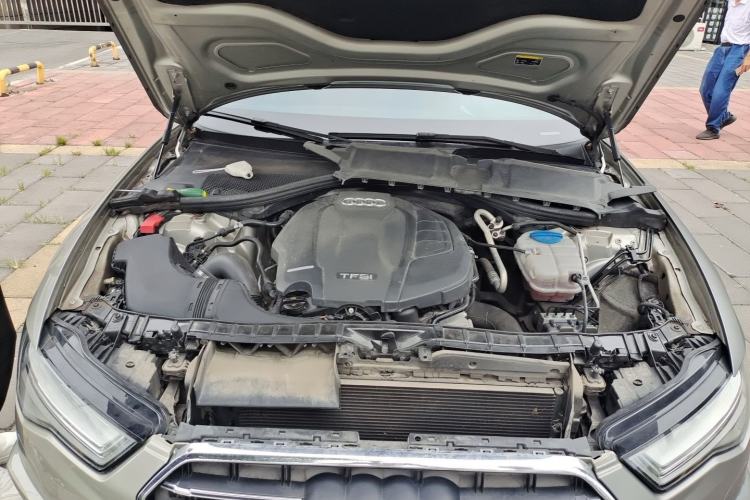 Used Audi A6L 2018 30th Anniversary Edition 35 TFSI Fashion Model Engine Bay