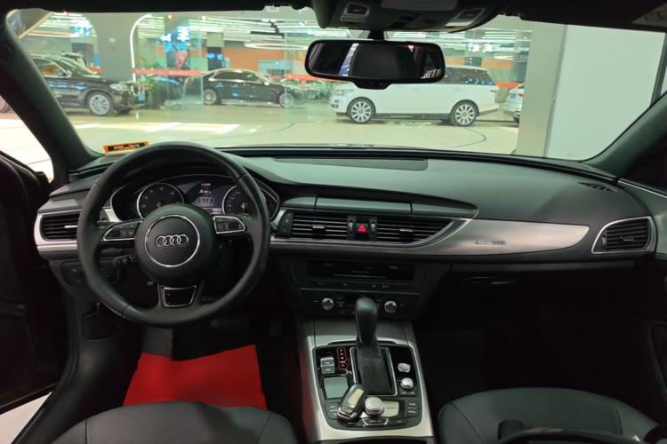 Used Audi A6L 2018 30th Anniversary Edition 45 TFSI quattro Sport model Center Console