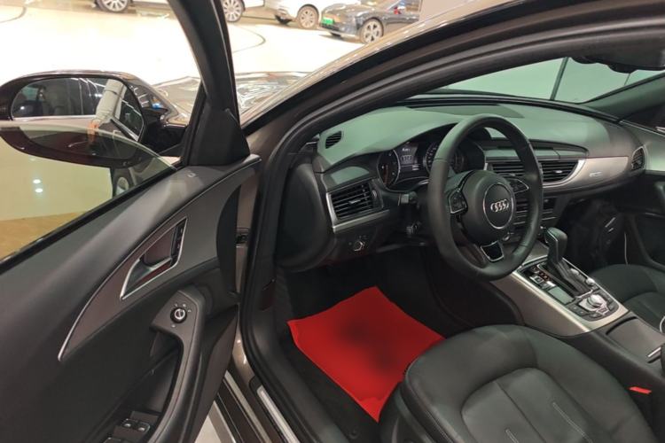Used Audi A6L 2018 30th Anniversary Edition 45 TFSI quattro Sport model Driver Seat