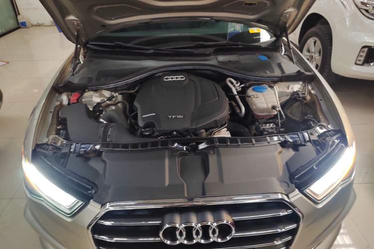 Used Audi A6L 2018 35 TFSI Collector's Edition Engine Bay