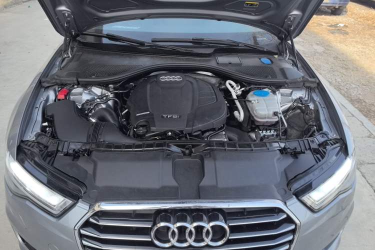 Used Audi A6L 2018 30th Anniversary Edition 35 TFSI Fashion Model Engine Bay