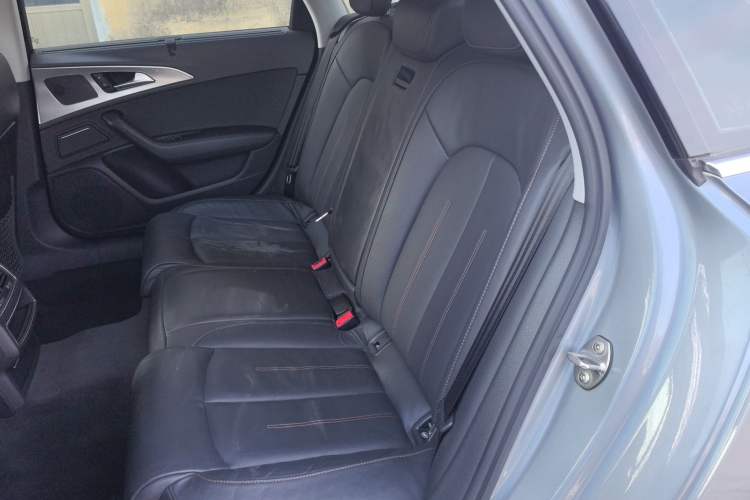 Used Audi A6L 2018 30th Anniversary Edition 35 TFSI Fashion Model Left Rear Seat