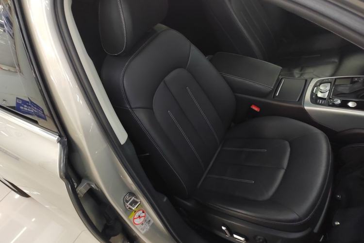 Used Audi A6L 2018 35 TFSI Collector's Edition Right Front Seat