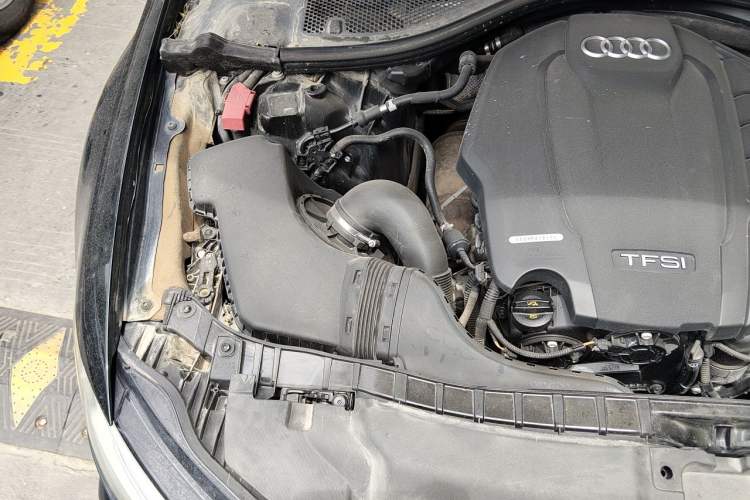 Used Audi A6L 2018 30th Anniversary Edition 35 TFSI Fashion Model Engine Bay Right