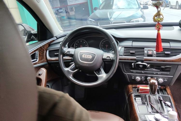 Used Audi A6L 2018 30th Anniversary Edition 35 TFSI Fashion Model Steering Wheel