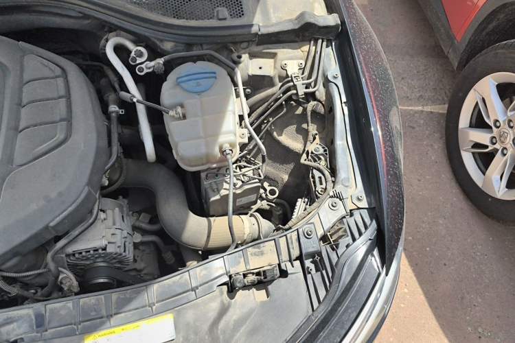 Used Audi A6L 2018 30th Anniversary Edition TFSI Trendy Model Engine Bay Left