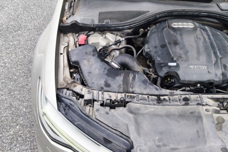 Used Audi A6L 2018 30th Anniversary Edition TFSI Trendy Model Engine Bay Right