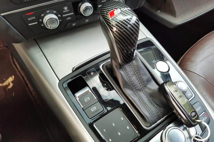 Used Audi A6L 2018 35 TFSI Collector's Edition Gear Lever