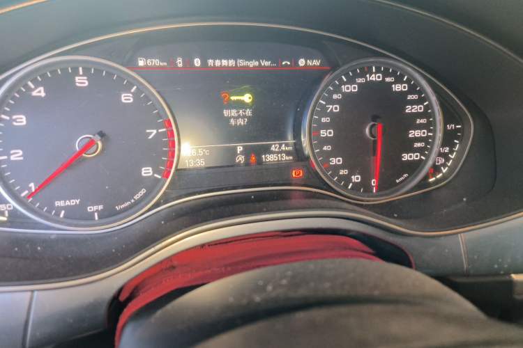Used Audi A6L 2018 30th Anniversary Edition 35 TFSI Fashion Model Odometer Close Up