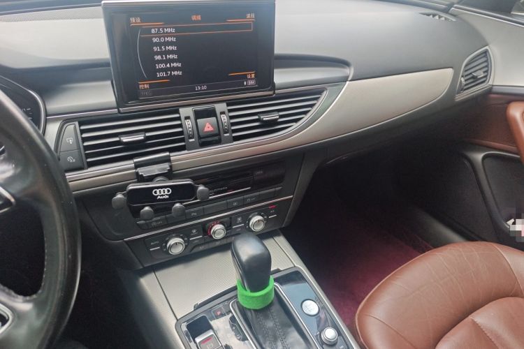 Used Audi A6L 2018 30th Anniversary Edition TFSI Trendy Model Audio And AC Panel