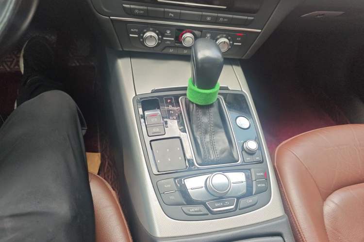 Used Audi A6L 2018 30th Anniversary Edition TFSI Trendy Model Gear Lever