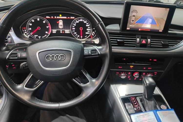 Used Audi A6L 2018 30th Anniversary Edition TFSI Trendy Model Center Console