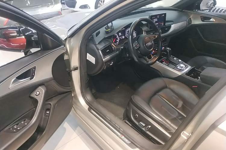 Used Audi A6L 2018 30th Anniversary Edition 45 TFSI quattro Sport model Driver Seat