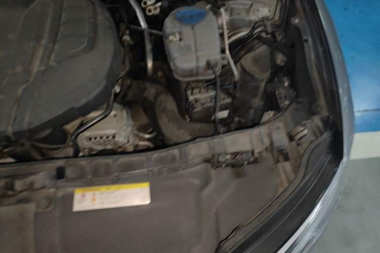 Used Audi A6L 2018 30th Anniversary Edition TFSI Trendy Model Engine Bay Left