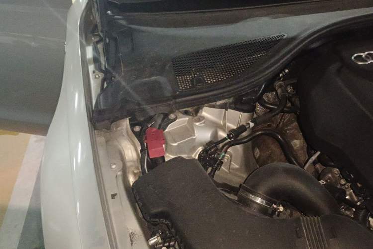 Used Audi A6L 2018 35 TFSI Collector's Edition Engine Bay Right