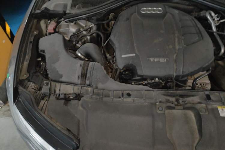 Used Audi A6L 2018 30th Anniversary Edition TFSI Trendy Model Engine Bay Right