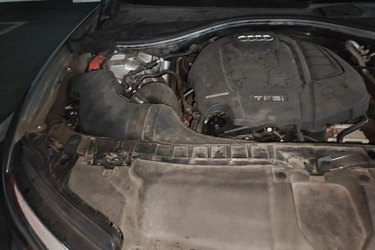 Used Audi A6L 2018 30th Anniversary Edition 35 TFSI Fashion Model Engine Bay Right