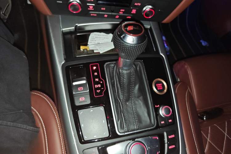 Used Audi A6L 2018 30th Anniversary Edition 45 TFSI quattro Sport model Gear Lever