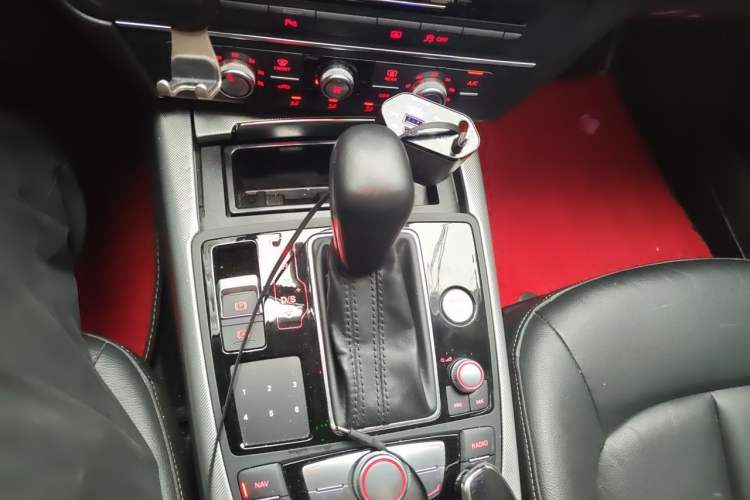 Used Audi A6L 2018 30th Anniversary Edition TFSI Trendy Model Gear Lever