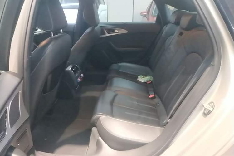 Used Audi A6L 2018 30th Anniversary Edition 45 TFSI quattro Sport model Left Rear Seat
