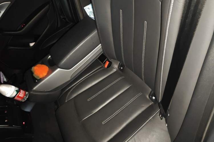 Used Audi A6L 2018 30th Anniversary Edition 35 TFSI Fashion Model Left Rear Seat