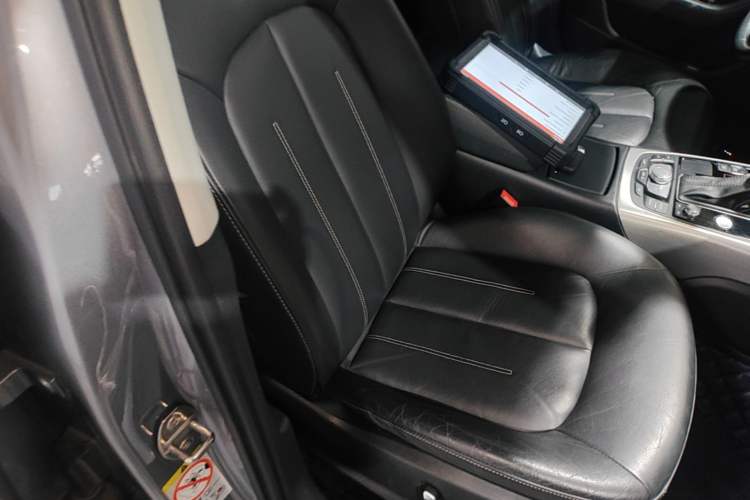 Used Audi A6L 2018 30th Anniversary Edition TFSI Trendy Model Right Front Seat