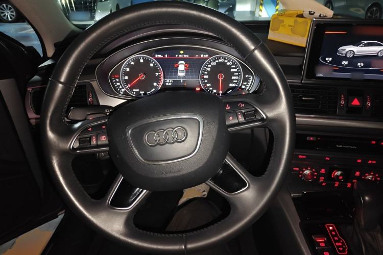 Used Audi A6L 2018 30th Anniversary Edition 35 TFSI Fashion Model Steering Wheel