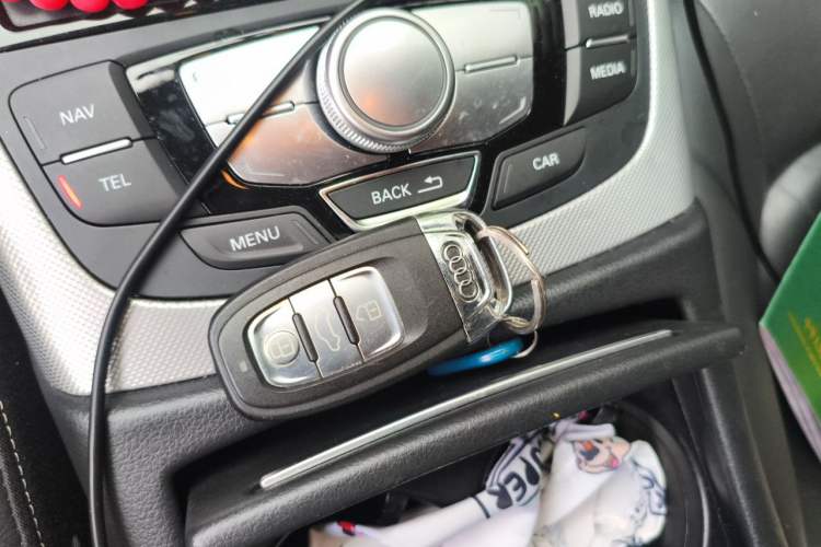 Used Audi A6L 2018 30th Anniversary Edition 35 TFSI Sport Edition Vehicle Key