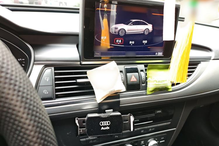 Used Audi A6L 2018 30th Anniversary Edition TFSI Trendy Model Audio And AC Panel