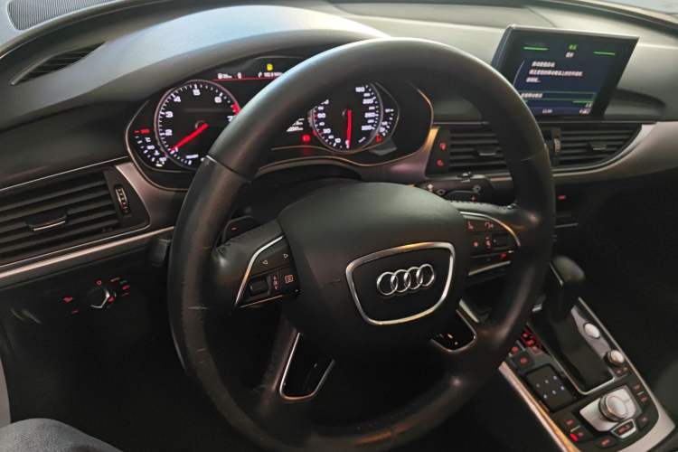 Used Audi A6L 2018 30th Anniversary Edition TFSI Trendy Model Center Console