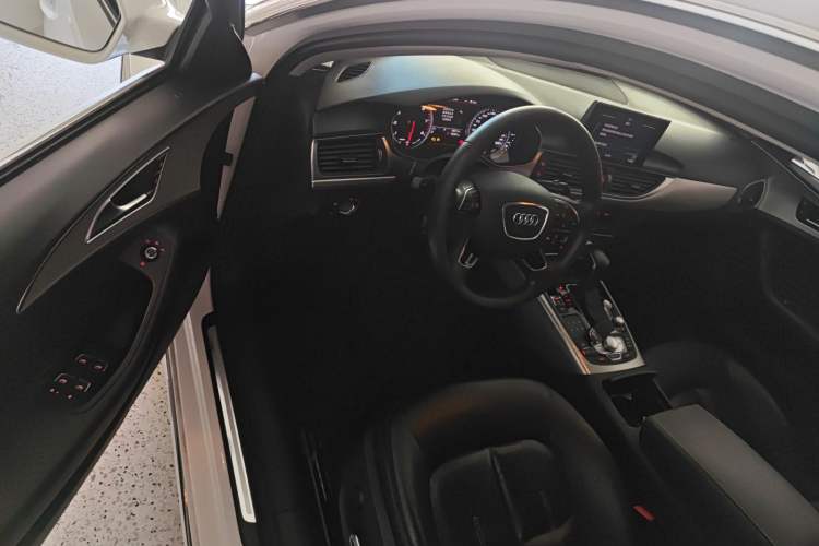 Used Audi A6L 2018 30th Anniversary Edition TFSI Trendy Model Driver Seat