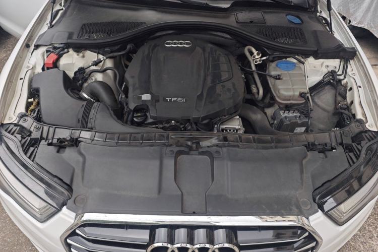 Used Audi A6L 2018 30th Anniversary Edition 35 TFSI Fashion Model Engine Bay