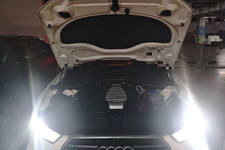 Used Audi A6L 2018 30th Anniversary Edition 30 FSI Style Model Engine Bay