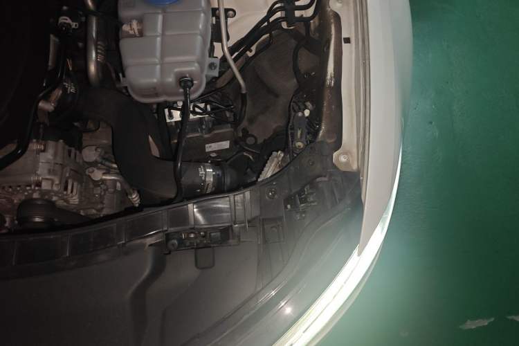 Used Audi A6L 2018 30th Anniversary Edition TFSI Trendy Model Engine Bay Left