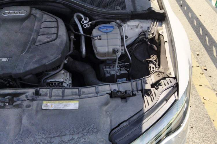 Used Audi A6L 2018 30th Anniversary Edition TFSI Trendy Model Engine Bay Left