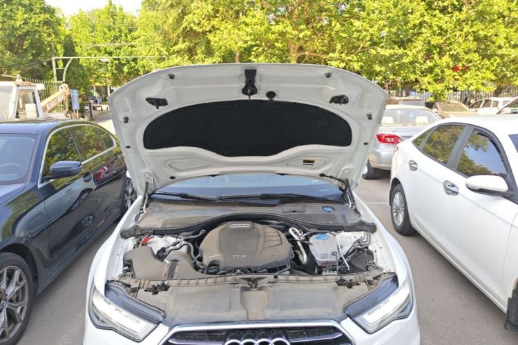 Used Audi A6L 2018 30th Anniversary Edition 35 TFSI Fashion Model Engine Bay