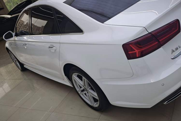 Used Audi A6L 2018 30th Anniversary Edition 30 FSI Style Model Exterior 2