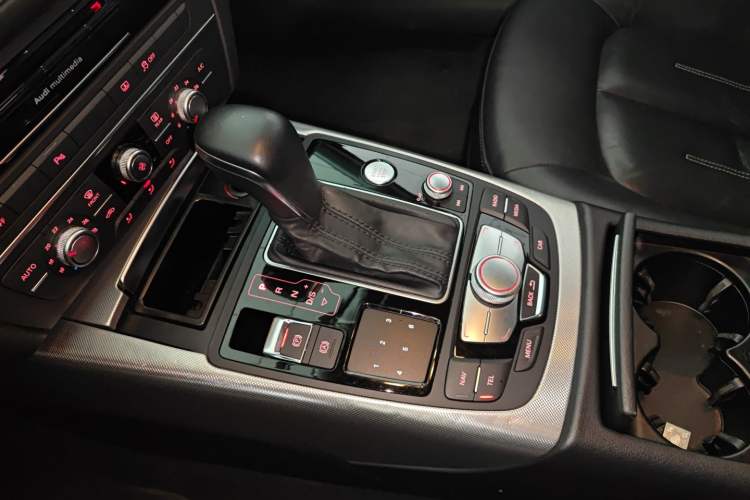 Used Audi A6L 2018 30th Anniversary Edition TFSI Trendy Model Gear Lever