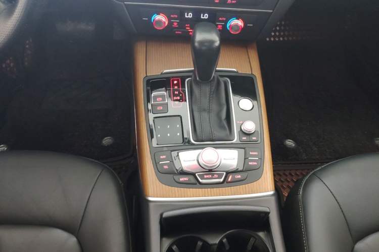 Used Audi A6L 2018 30th Anniversary Edition 30 FSI Style Model Gear Lever