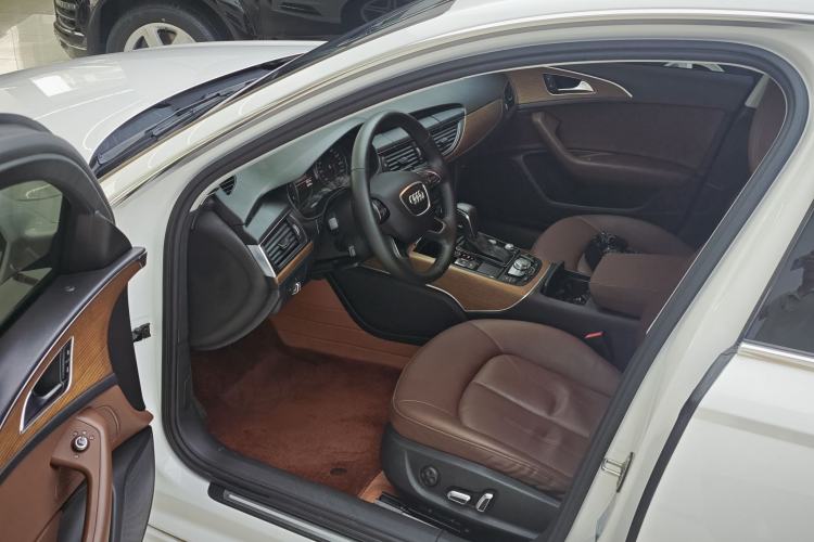 Used Audi A6L 2018 30th Anniversary Edition 30 FSI Style Model Interior 4