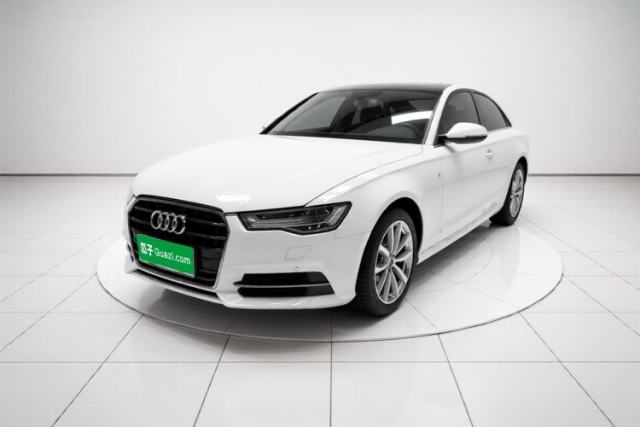Audi A6L 2018 30th Anniversary Edition 35 TFSI Fashion Model de segunda mano