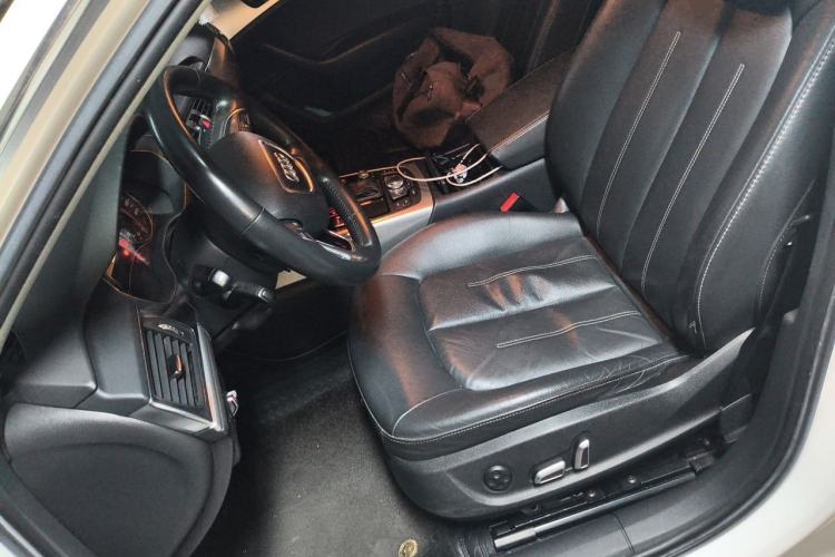 Used Audi A6L 2018 30th Anniversary Edition 35 TFSI Fashion Model Left Front Seat