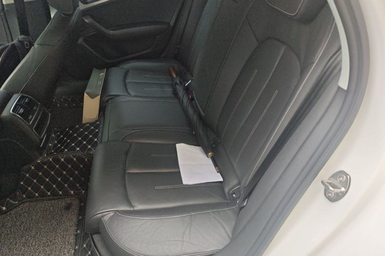 Used Audi A6L 2018 30th Anniversary Edition 35 TFSI Fashion Model Left Rear Seat