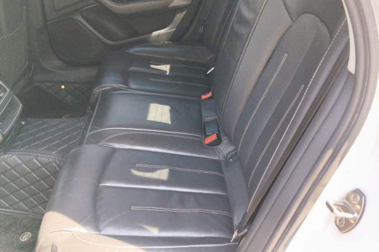 Used Audi A6L 2018 30th Anniversary Edition TFSI Trendy Model Left Rear Seat