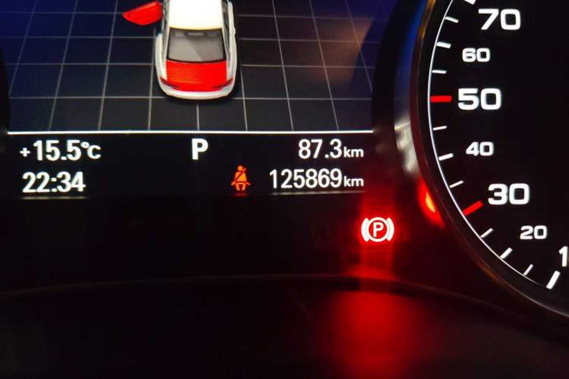 Used Audi A6L 2018 30th Anniversary Edition 30 FSI Style Model Odometer Close Up