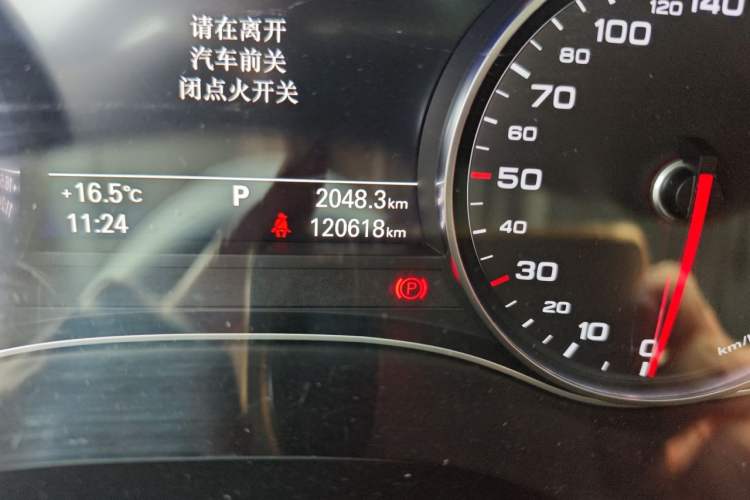 Used Audi A6L 2018 30th Anniversary Edition 30 FSI Style Model Odometer Close Up