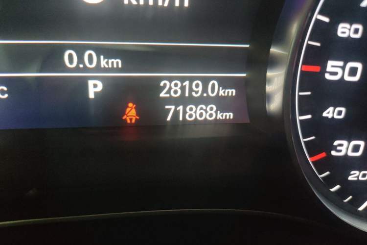 Used Audi A6L 2018 30th Anniversary Edition 35 TFSI Fashion Model Odometer Close Up