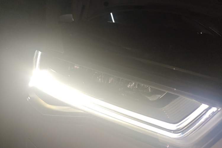 Used Audi A6L 2018 30th Anniversary Edition TFSI Trendy Model Right Front Headlight