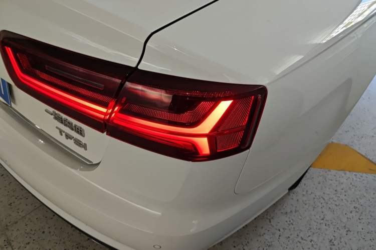 Used Audi A6L 2018 30th Anniversary Edition TFSI Trendy Model Right Rear Taillight