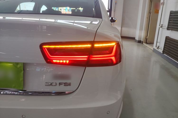 Used Audi A6L 2018 30th Anniversary Edition 30 FSI Style Model Right Rear Taillight